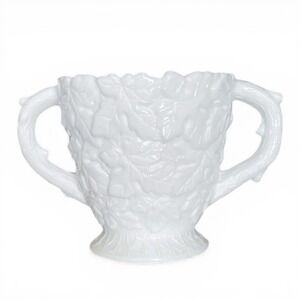 WESTMORELAND White Milk Glass Open Sugar Bowl Bramble Maple Leaf Double Handle